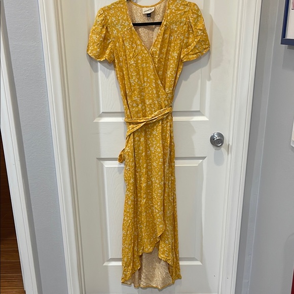 Universal Thread | Dresses | Yellow Floral Wrap Dress | Poshmark